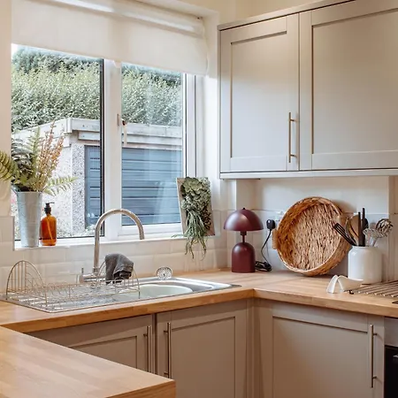 Modern Bright Spacious דירה לידס