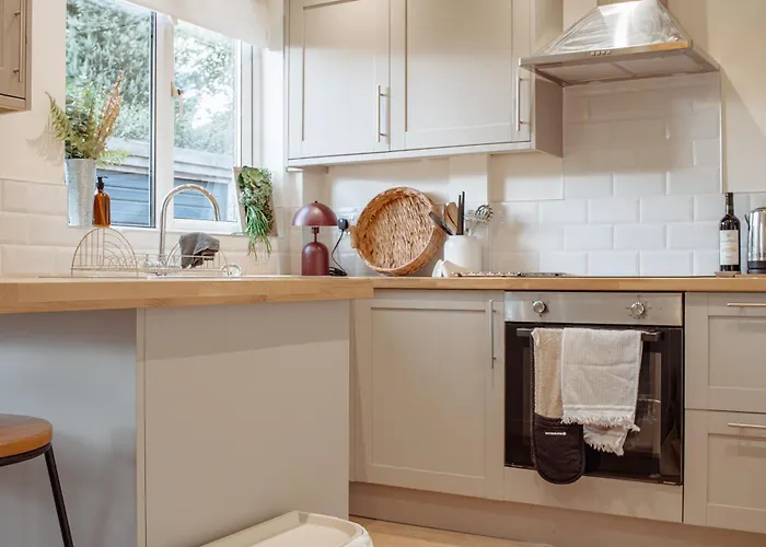 Modern Bright Spacious Apartman *