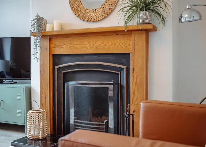 Modern Bright Spacious * Leeds